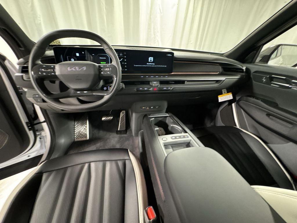 new 2026 Kia EV9 car, priced at $69,797