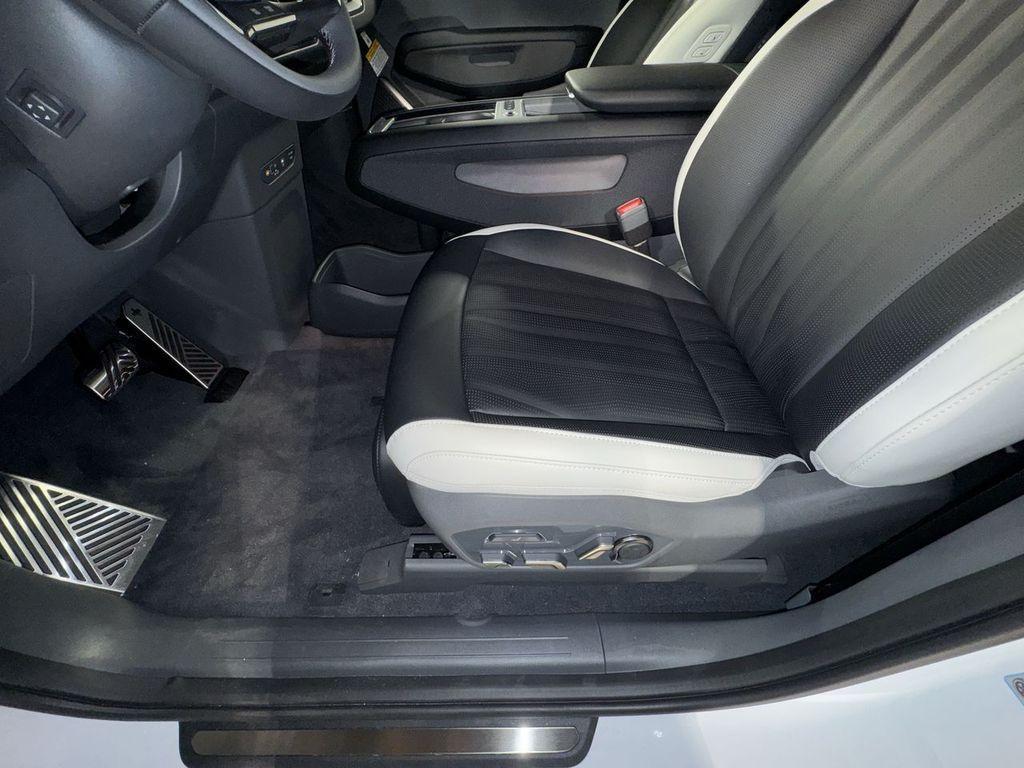 new 2026 Kia EV9 car, priced at $69,797
