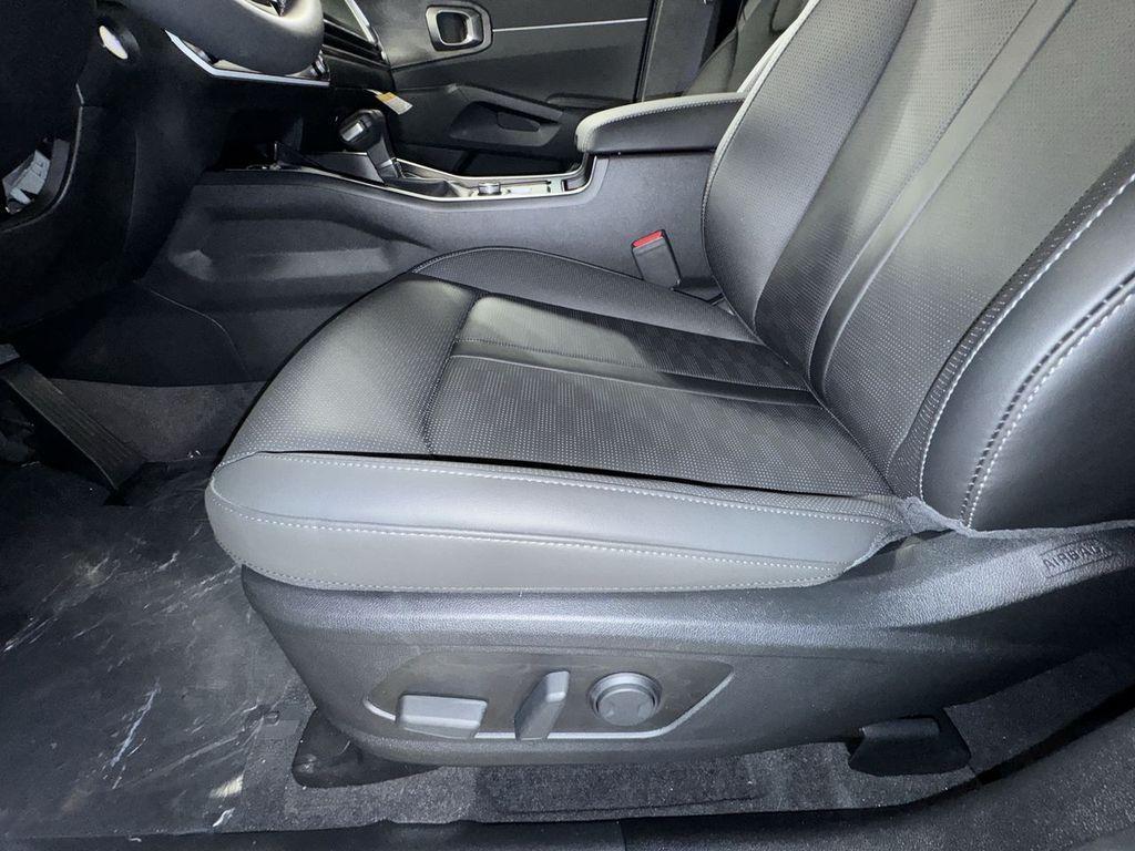 new 2025 Kia Sorento car, priced at $42,074