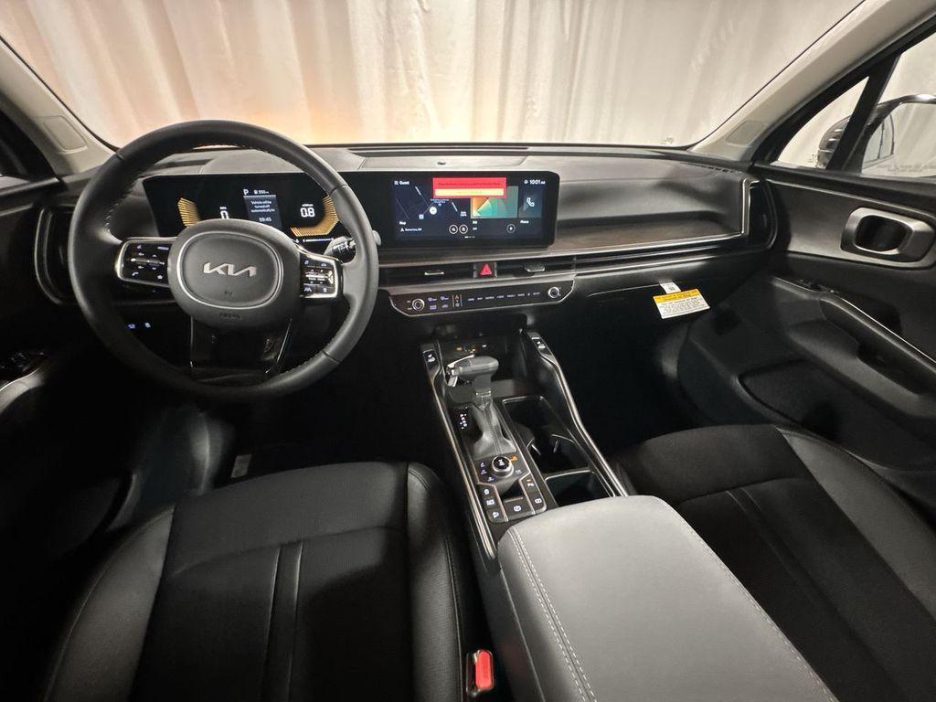 new 2025 Kia Sorento car, priced at $42,074
