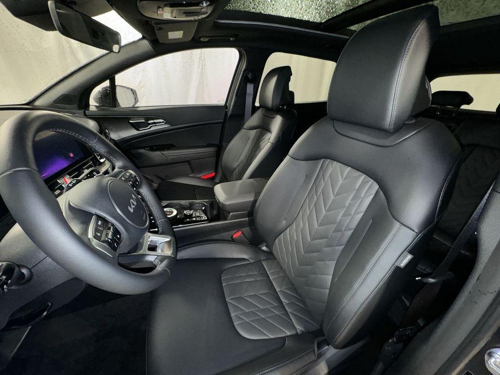 new 2025 Kia Sportage Plug-In Hybrid car, priced at $41,273