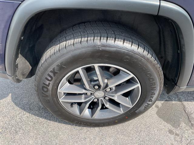 used 2017 Jeep Grand Cherokee car, priced at $14,600