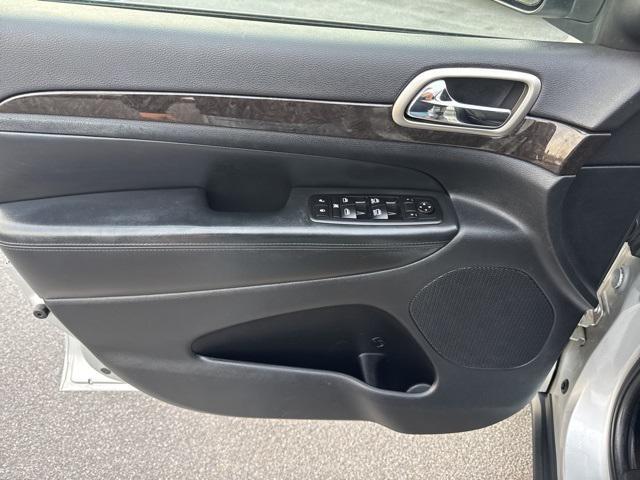 used 2013 Jeep Grand Cherokee car, priced at $7,990