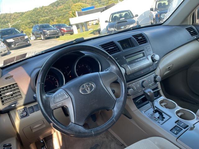 used 2010 Toyota Highlander car, priced at $8,250