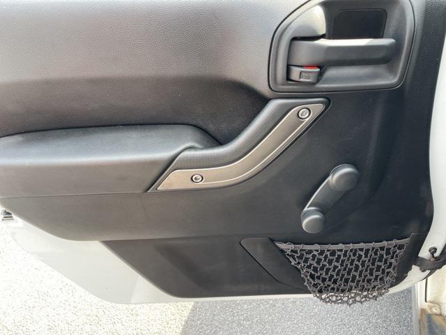 used 2014 Jeep Wrangler Unlimited car, priced at $13,450