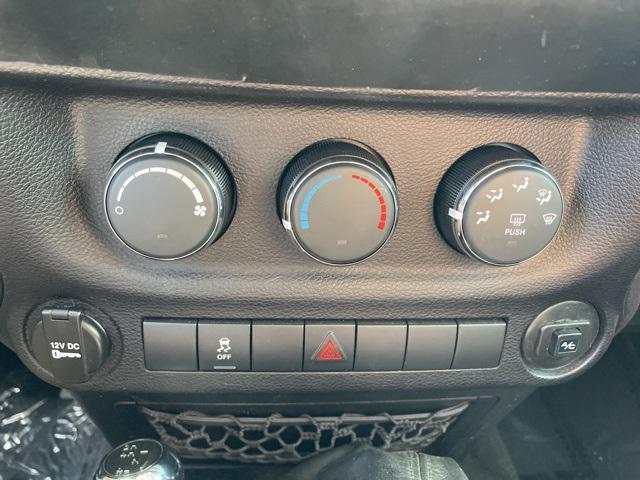 used 2014 Jeep Wrangler Unlimited car, priced at $13,450