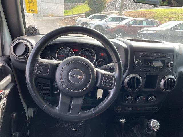used 2014 Jeep Wrangler Unlimited car, priced at $13,450