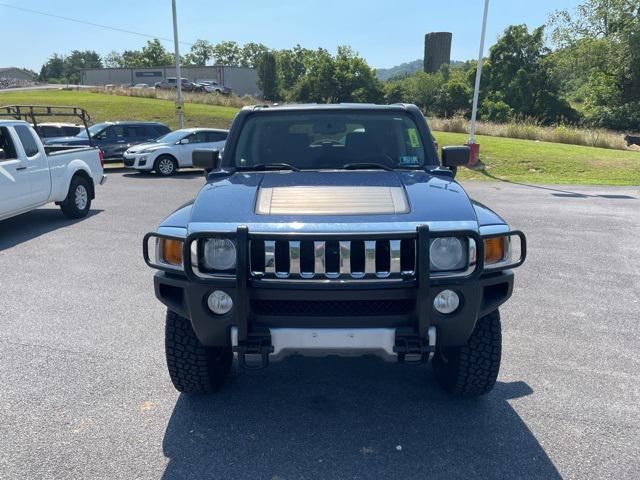 used 2009 Hummer H3 car, priced at $8,850