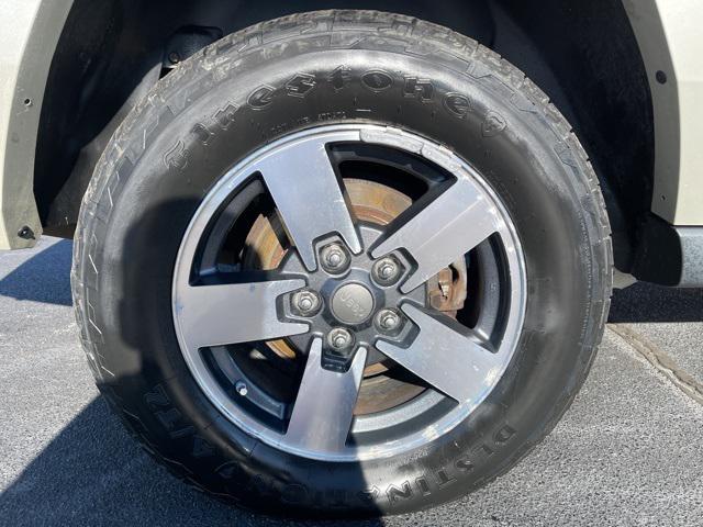 used 2008 Jeep Commander car, priced at $2,850
