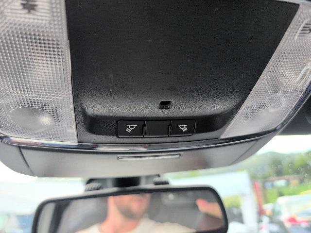 used 2015 Jeep Grand Cherokee car, priced at $9,950