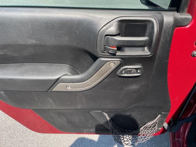 used 2013 Jeep Wrangler Unlimited car, priced at $13,900