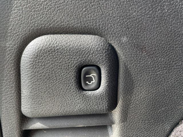 used 2014 Jeep Grand Cherokee car, priced at $10,950