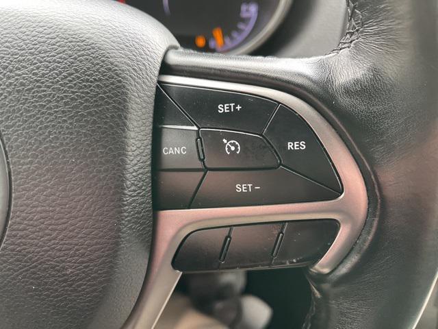 used 2020 Jeep Grand Cherokee car, priced at $14,300