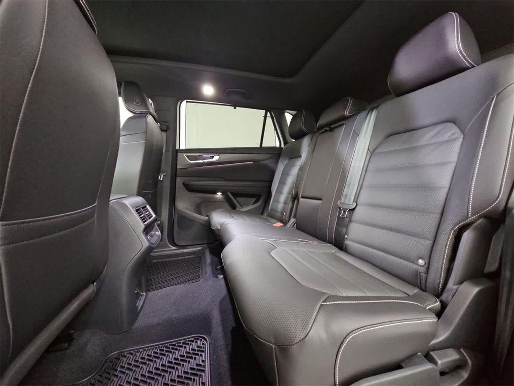 new 2026 Volkswagen Atlas Cross Sport car, priced at $54,563