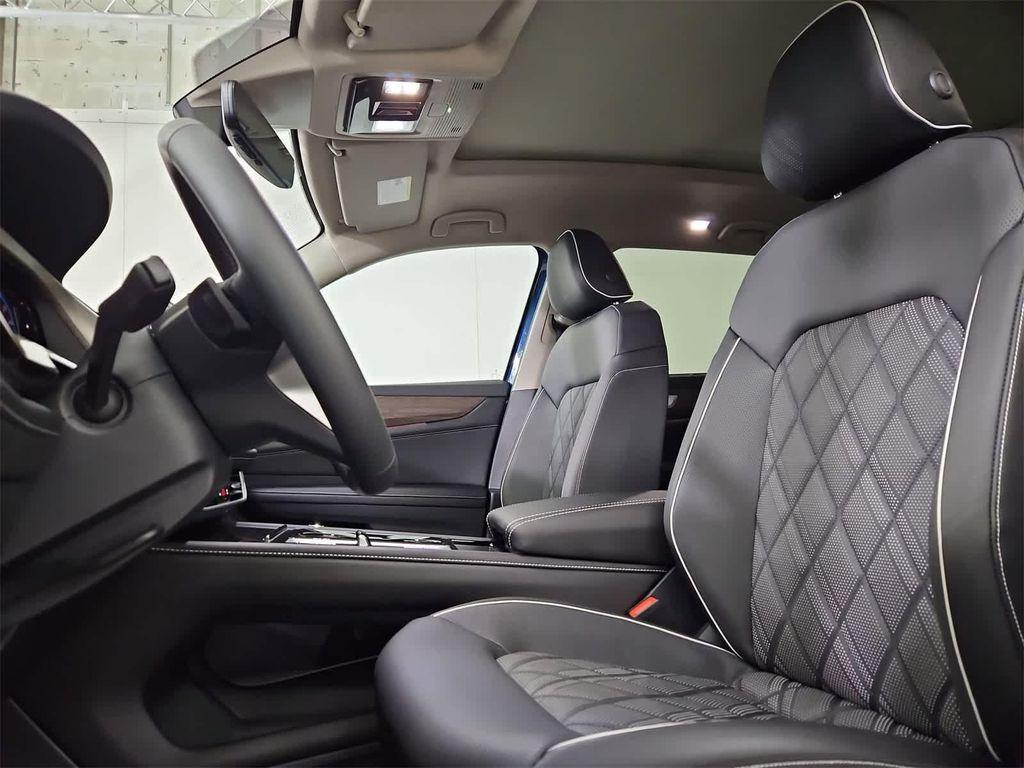 new 2026 Volkswagen Atlas car, priced at $57,654