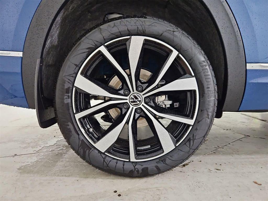 new 2026 Volkswagen Atlas car, priced at $57,654