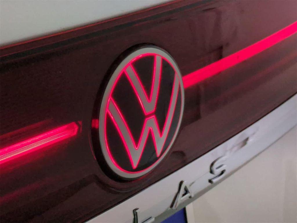 new 2025 Volkswagen Atlas car, priced at $58,134