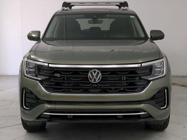 new 2025 Volkswagen Atlas car, priced at $56,984