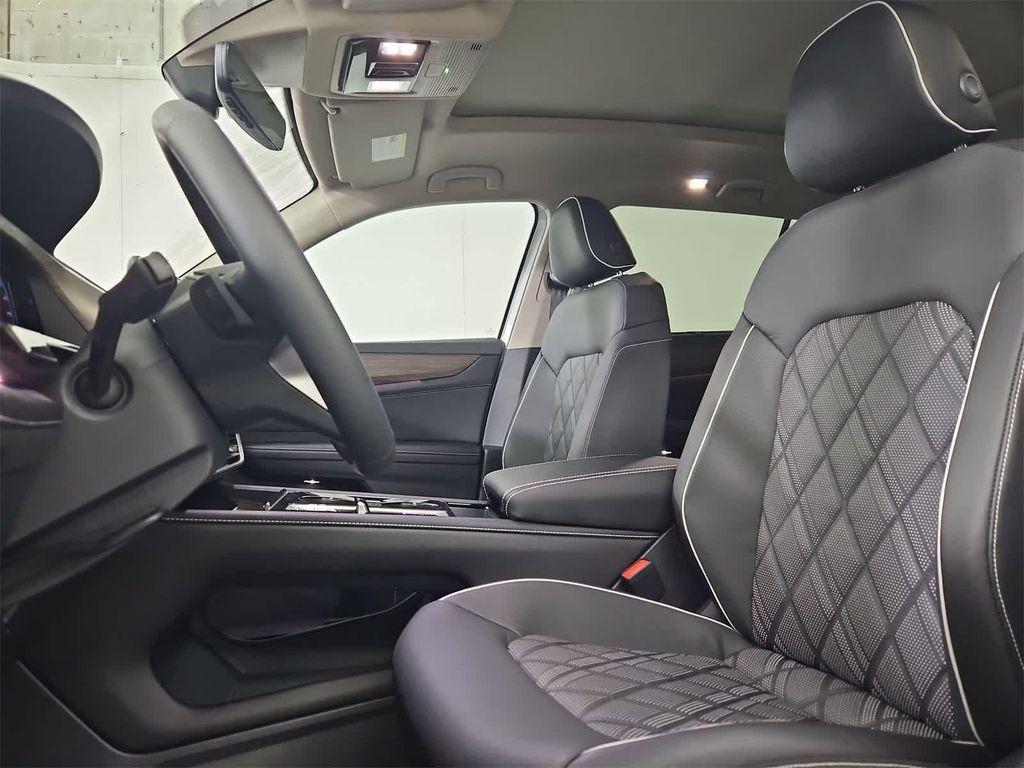 new 2026 Volkswagen Atlas car, priced at $58,804