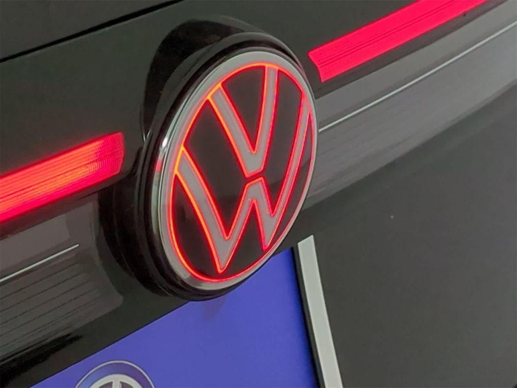 new 2025 Volkswagen Taos car, priced at $37,051