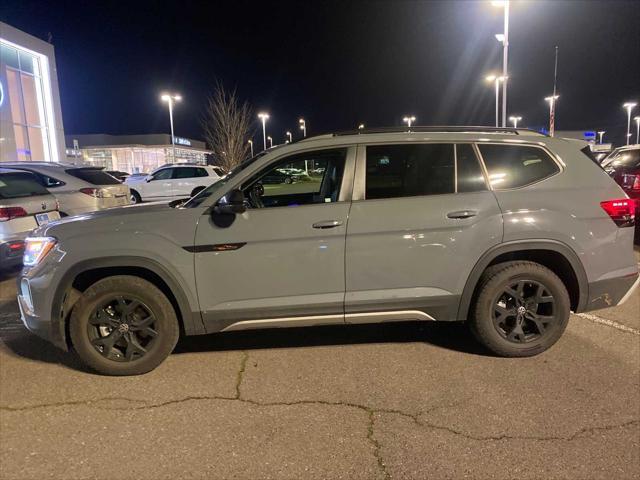 used 2024 Volkswagen Atlas car, priced at $40,359