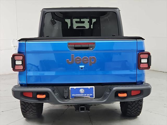 used 2022 Jeep Gladiator car, priced at $40,443