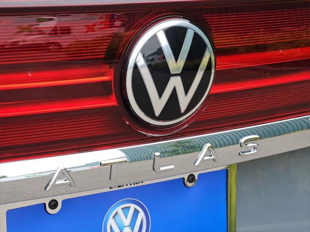 new 2025 Volkswagen Atlas car, priced at $49,160