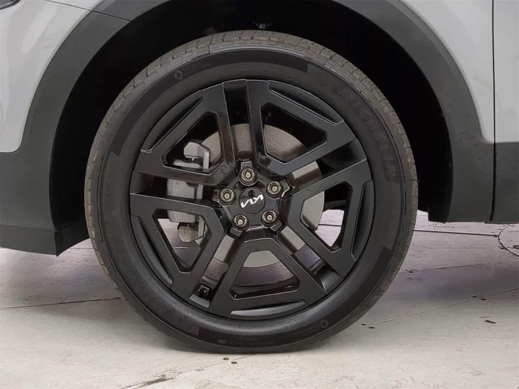 used 2024 Kia Telluride car, priced at $50,403