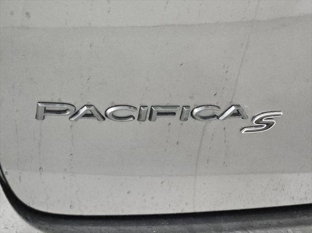 used 2021 Chrysler Pacifica Hybrid car, priced at $27,885