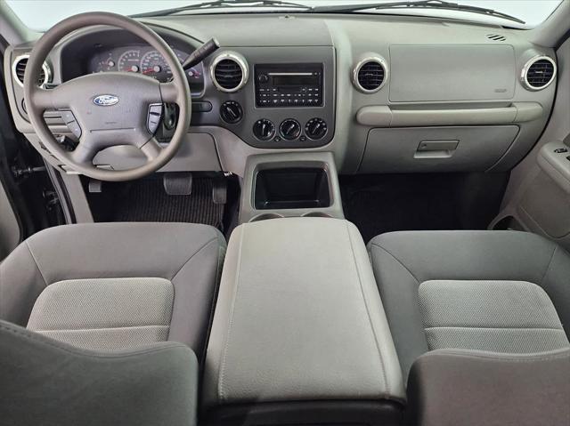 used 2004 Ford Expedition car, priced at $5,897