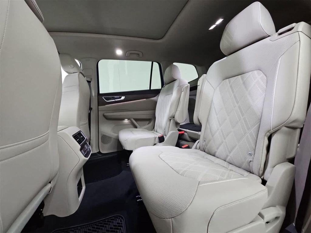 new 2026 Volkswagen Atlas car, priced at $58,349