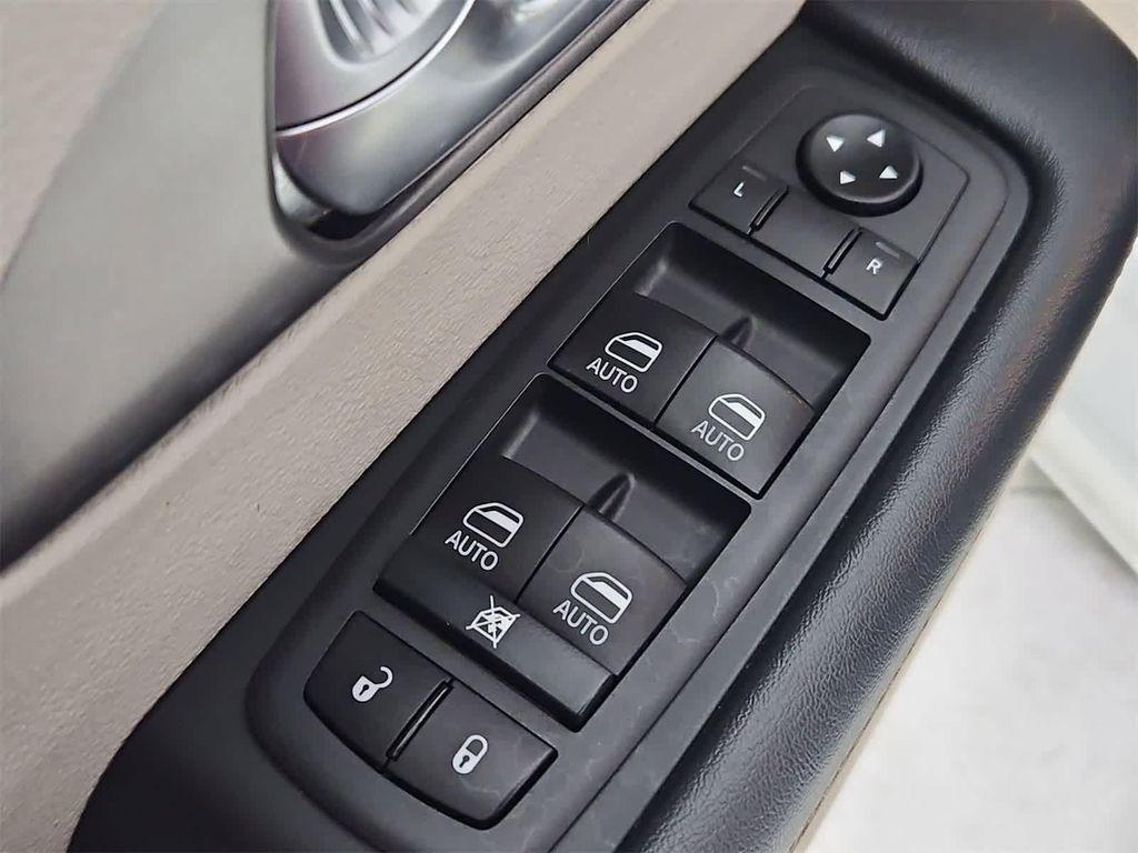 used 2020 Chrysler Pacifica car, priced at $24,867