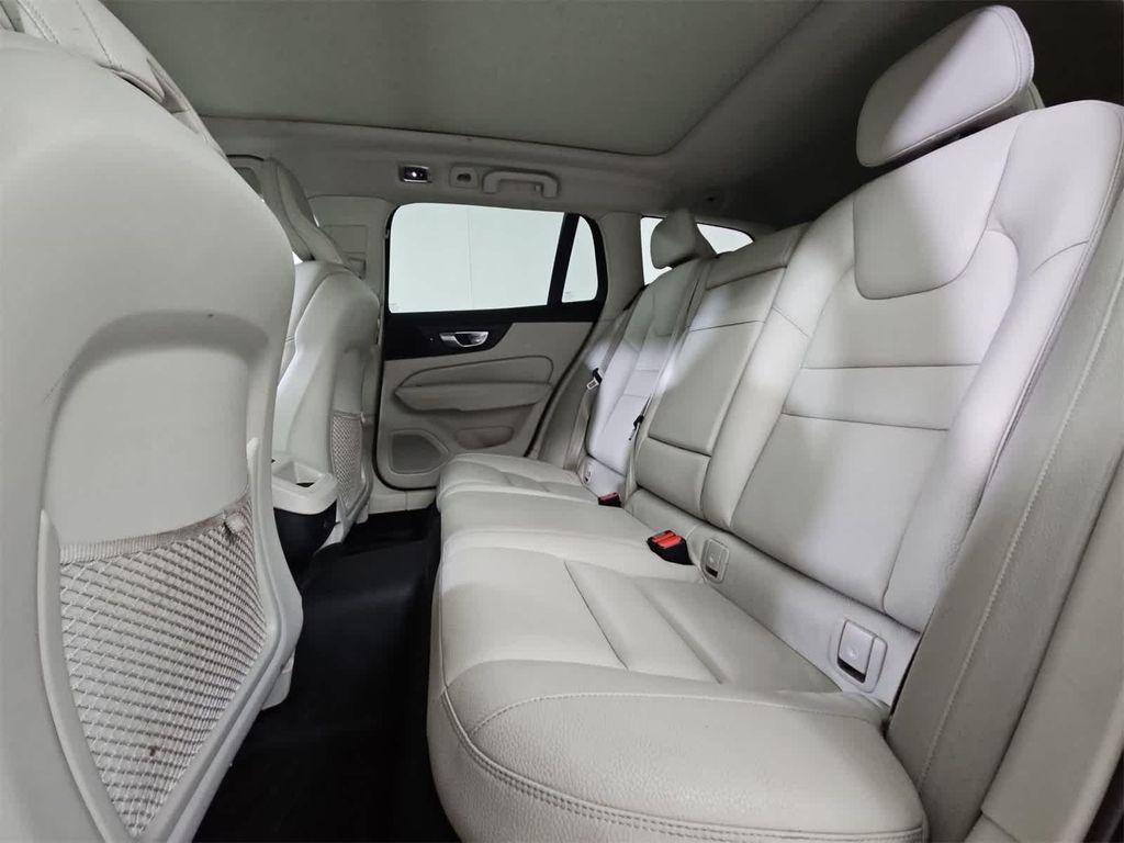 used 2021 Volvo V60 Cross Country car, priced at $24,811