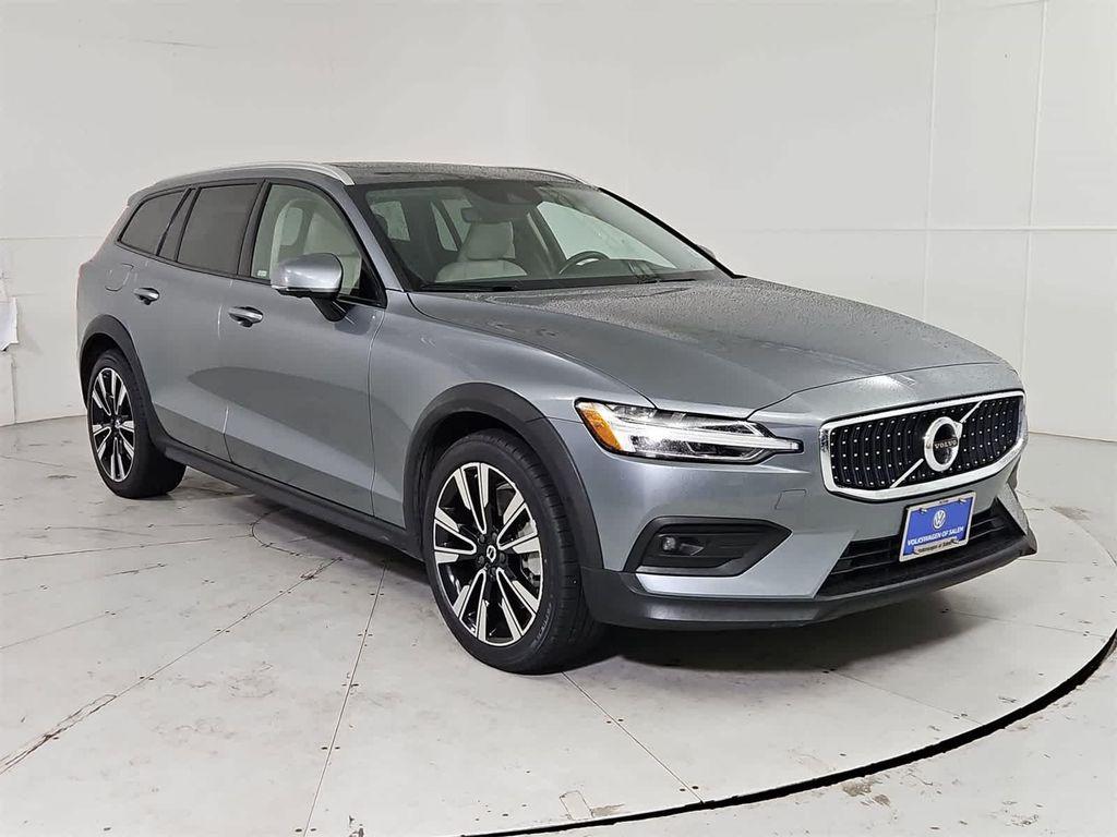 used 2021 Volvo V60 Cross Country car, priced at $24,811