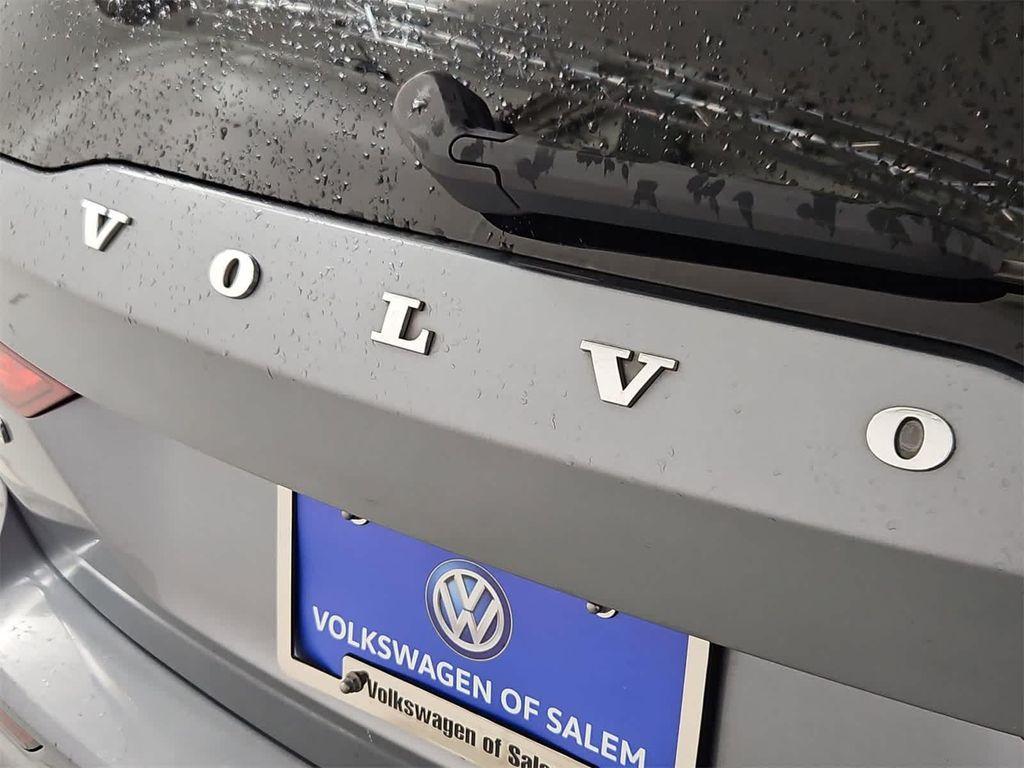 used 2021 Volvo V60 Cross Country car, priced at $24,811