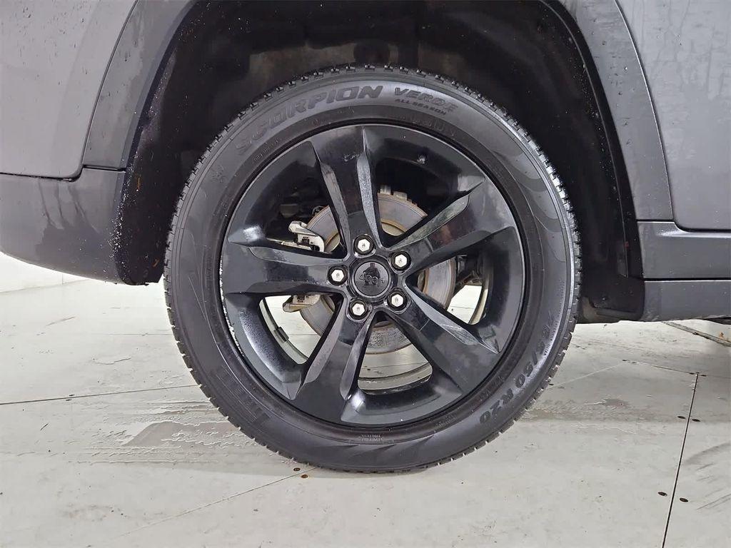 used 2023 Jeep Grand Cherokee car, priced at $26,955