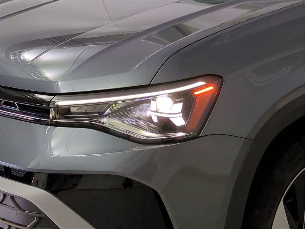 new 2025 Volkswagen Taos car, priced at $33,151