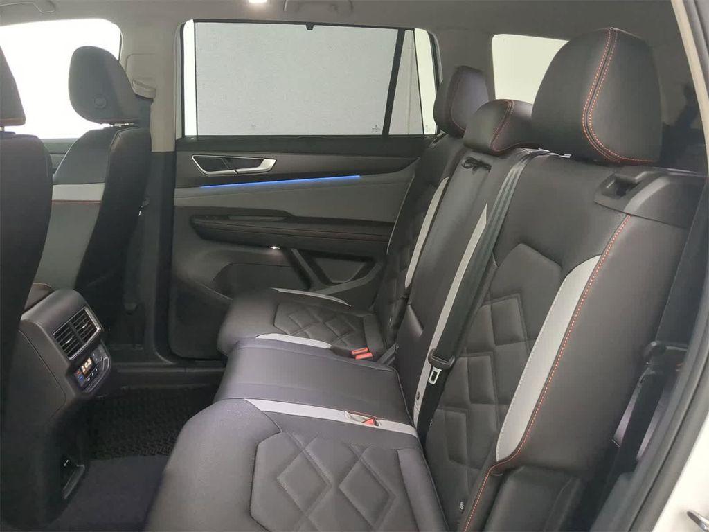 new 2025 Volkswagen Atlas car, priced at $49,354
