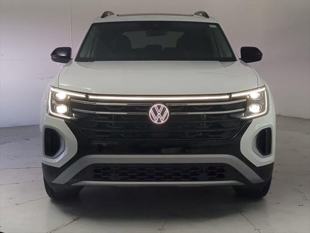new 2025 Volkswagen Atlas car, priced at $49,354