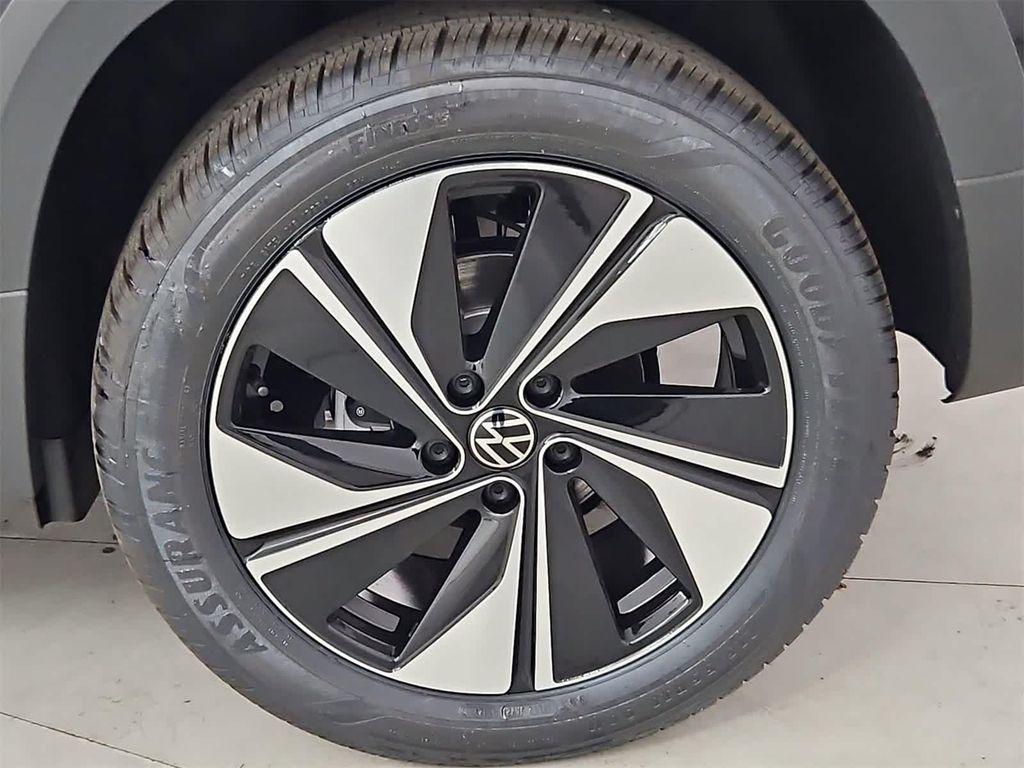 new 2025 Volkswagen Taos car, priced at $33,151