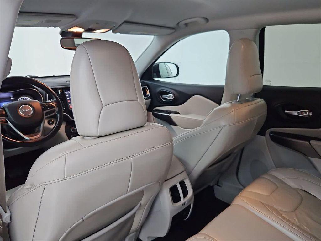 used 2020 Jeep Cherokee car, priced at $18,990