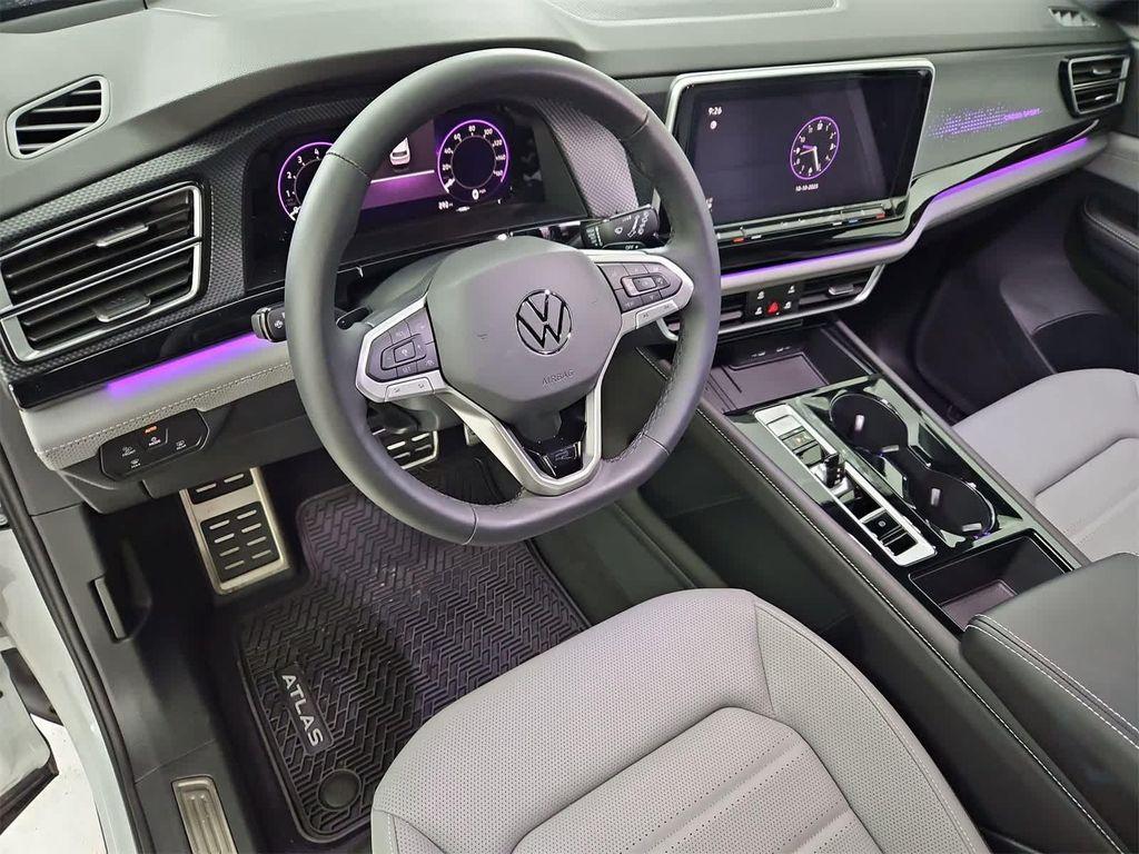 new 2025 Volkswagen Atlas Cross Sport car