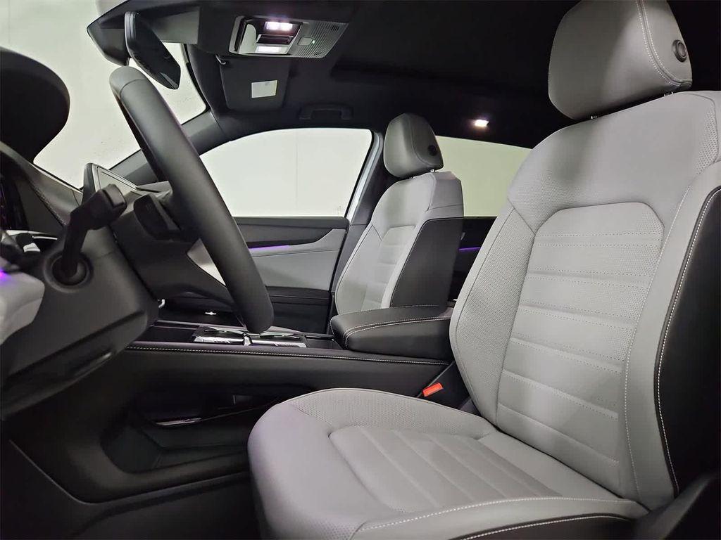 new 2025 Volkswagen Atlas Cross Sport car