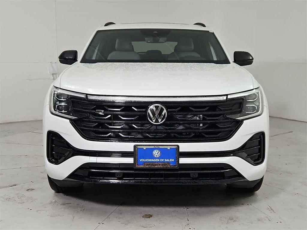 new 2025 Volkswagen Atlas Cross Sport car
