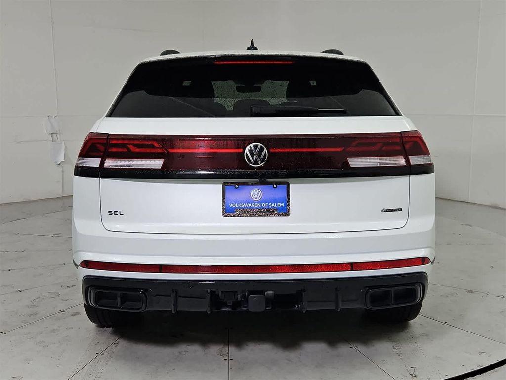 new 2025 Volkswagen Atlas Cross Sport car