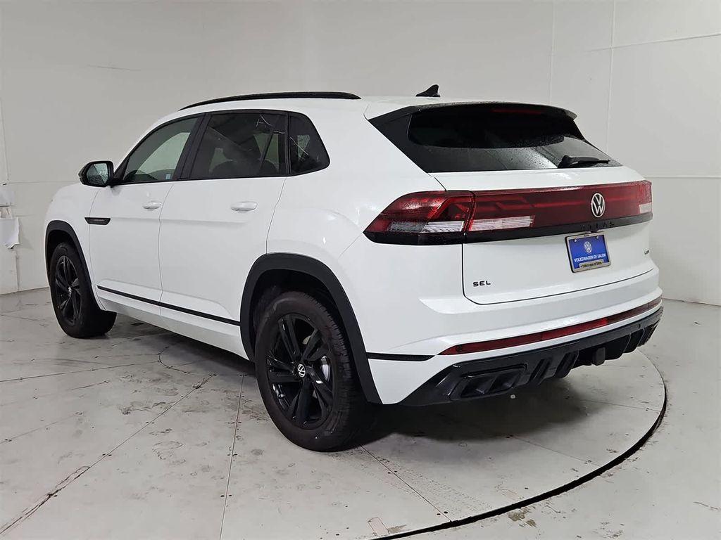 new 2025 Volkswagen Atlas Cross Sport car