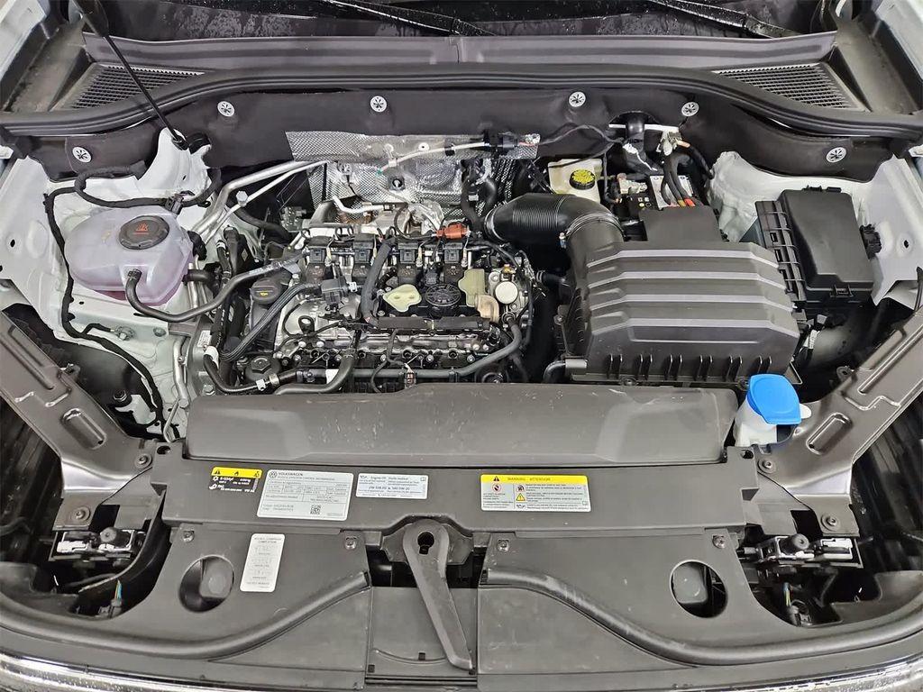 new 2025 Volkswagen Atlas Cross Sport car