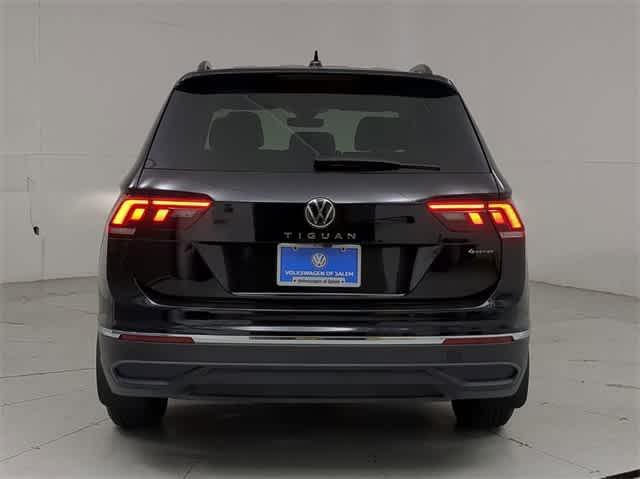new 2024 Volkswagen Tiguan car, priced at $29,181