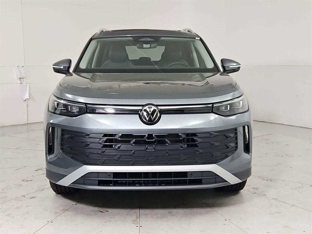 new 2025 Volkswagen Tiguan car, priced at $37,882