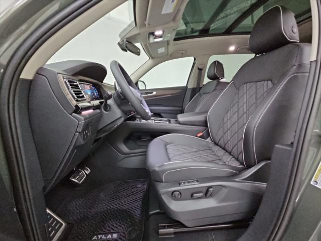 new 2025 Volkswagen Atlas car, priced at $56,984